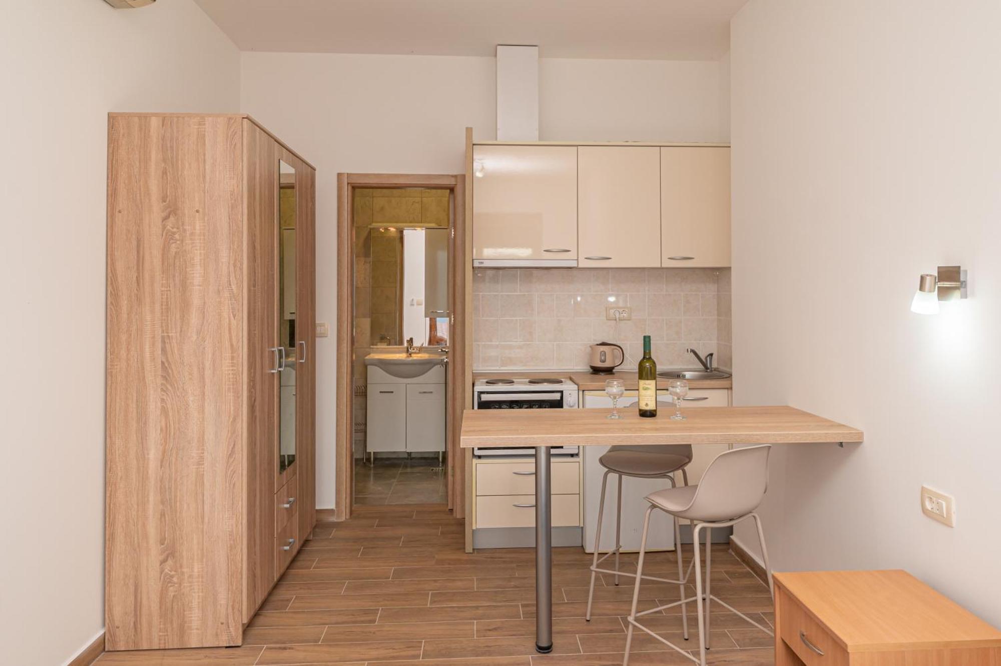 Apartman Red Hill Kotor