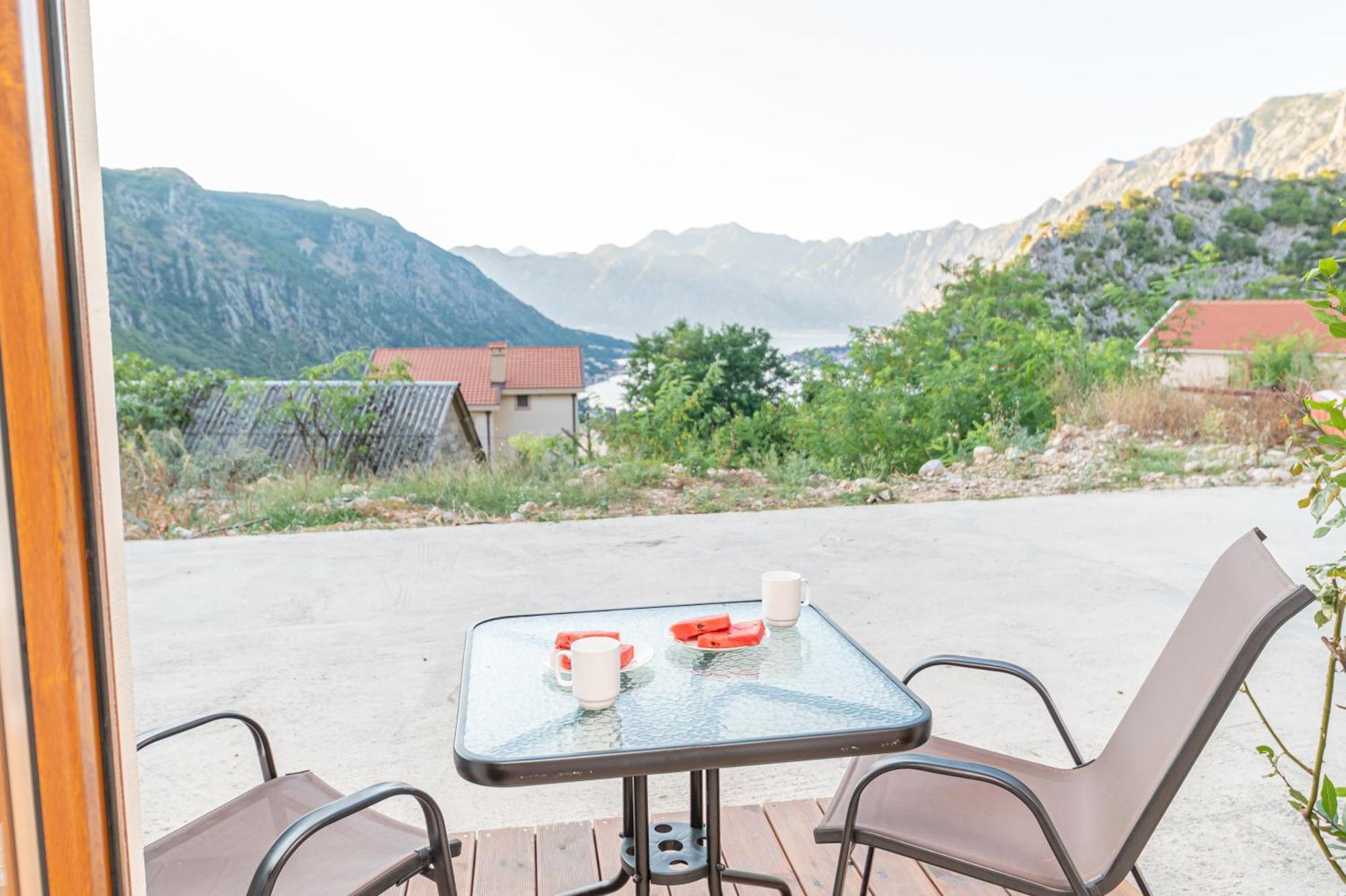 Red Hill * Kotor